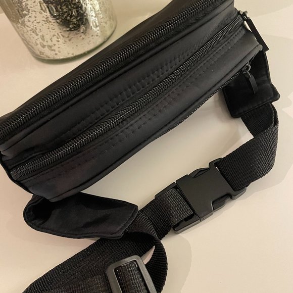 Black Fanny Pack (with many pockets) - Picture 2 of 6